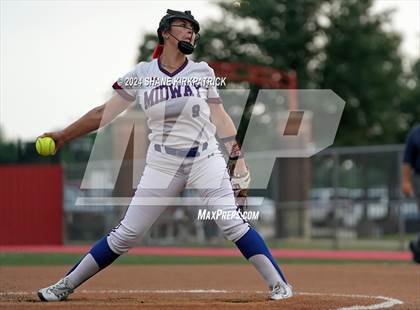Thumbnail 3 in Midway vs Mansfield Legacy (UIL Regional Quarterfinal) photogallery.