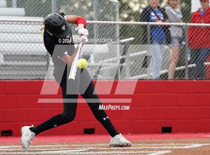 Thumbnail 2 in Midway vs Mansfield Legacy (UIL Regional Quarterfinal) photogallery.