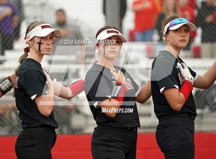 Thumbnail 2 in Midway vs Mansfield Legacy (UIL Regional Quarterfinal) photogallery.