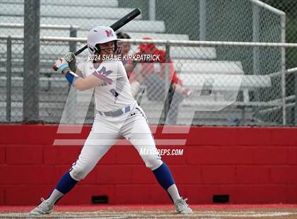 Thumbnail 3 in Midway vs Mansfield Legacy (UIL Regional Quarterfinal) photogallery.