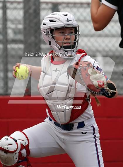 Thumbnail 3 in Midway vs Mansfield Legacy (UIL Regional Quarterfinal) photogallery.