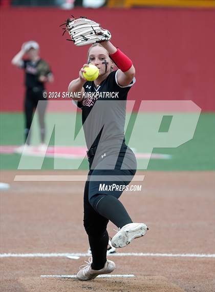 Thumbnail 3 in Midway vs Mansfield Legacy (UIL Regional Quarterfinal) photogallery.