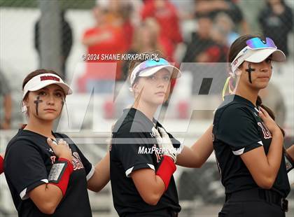Thumbnail 3 in Midway vs Mansfield Legacy (UIL Regional Quarterfinal) photogallery.