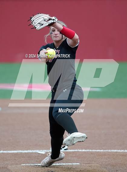 Thumbnail 1 in Midway vs Mansfield Legacy (UIL Regional Quarterfinal) photogallery.