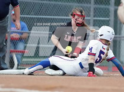 Thumbnail 3 in Midway vs Mansfield Legacy (UIL Regional Quarterfinal) photogallery.