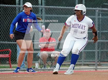 Thumbnail 1 in Midway vs Mansfield Legacy (UIL Regional Quarterfinal) photogallery.