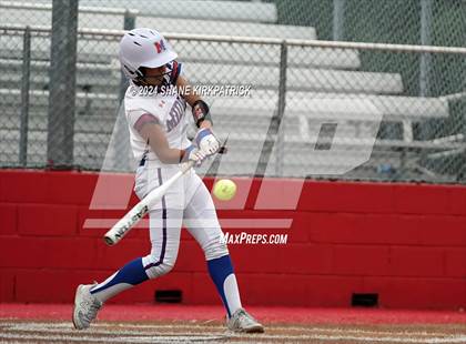 Thumbnail 3 in Midway vs Mansfield Legacy (UIL Regional Quarterfinal) photogallery.