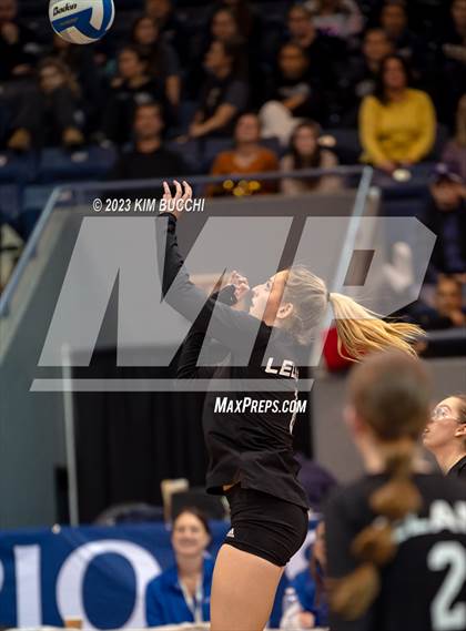 Thumbnail 1 in Forest Park vs. Leland (MHSAA Division 4 Semifinal) photogallery.