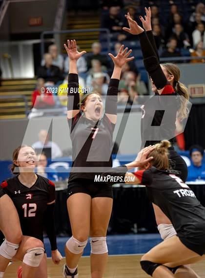 Thumbnail 2 in Forest Park vs. Leland (MHSAA Division 4 Semifinal) photogallery.