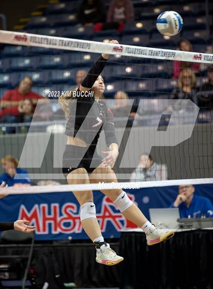 Thumbnail 3 in Forest Park vs. Leland (MHSAA Division 4 Semifinal) photogallery.