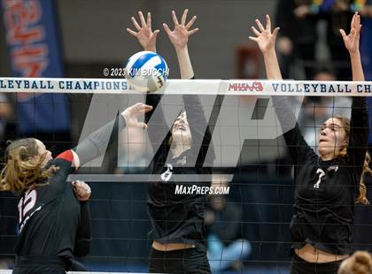 Thumbnail 1 in Forest Park vs. Leland (MHSAA Division 4 Semifinal) photogallery.