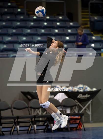 Thumbnail 1 in Forest Park vs. Leland (MHSAA Division 4 Semifinal) photogallery.