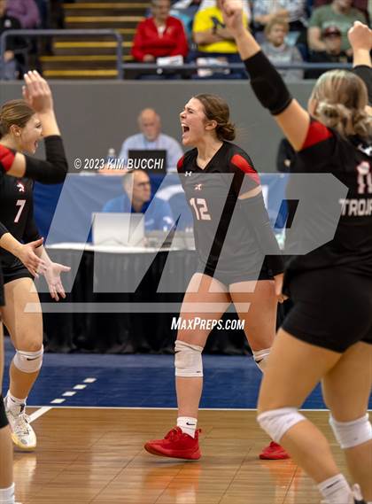 Thumbnail 3 in Forest Park vs. Leland (MHSAA Division 4 Semifinal) photogallery.