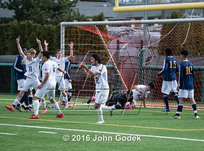 Thumbnail 2 in Mariner vs.Woodinville photogallery.