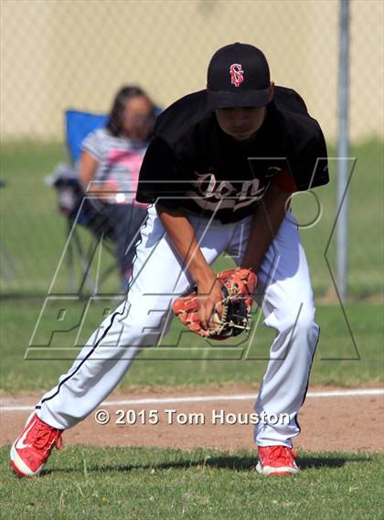 Thumbnail 3 in Gladstone vs Sierra Vista photogallery.