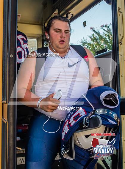 Thumbnail 3 in Pearland @ Manvel (2017 MaxPreps Rivalry Series) photogallery.