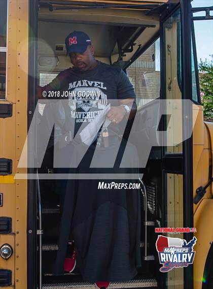 Thumbnail 1 in Pearland @ Manvel (2017 MaxPreps Rivalry Series) photogallery.