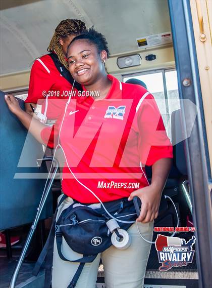 Thumbnail 3 in Pearland @ Manvel (2017 MaxPreps Rivalry Series) photogallery.