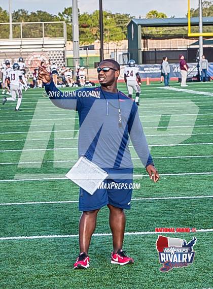 Thumbnail 2 in Pearland @ Manvel (2017 MaxPreps Rivalry Series) photogallery.