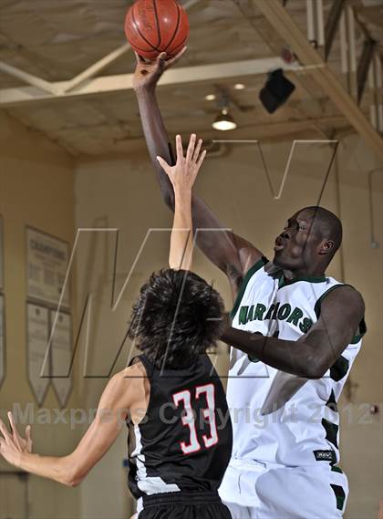 Thumbnail 2 in Brethren Christian vs. Canyon Crest Academy (MaxPreps Holiday Classic) photogallery.