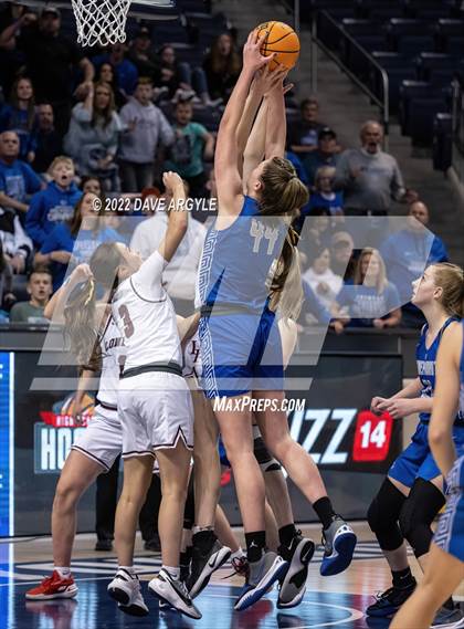Thumbnail 3 in Lone Peak vs. Fremont (UHSAA 6A Final) photogallery.