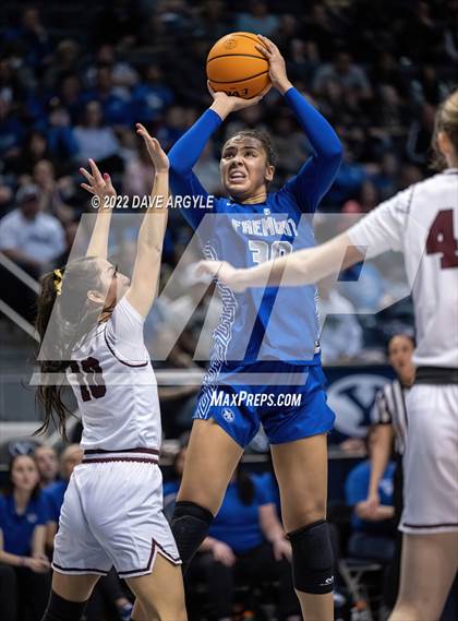 Thumbnail 3 in Lone Peak vs. Fremont (UHSAA 6A Final) photogallery.