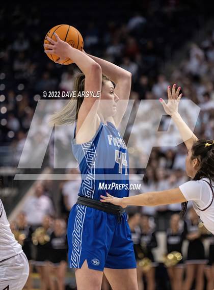 Thumbnail 3 in Lone Peak vs. Fremont (UHSAA 6A Final) photogallery.