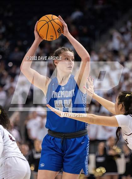 Thumbnail 2 in Lone Peak vs. Fremont (UHSAA 6A Final) photogallery.