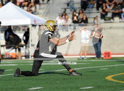 Thumbnail 2 in Santee vs. Fremont (CIF LACS D3 Final) photogallery.