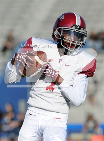 Thumbnail 2 in Santee vs. Fremont (CIF LACS D3 Final) photogallery.