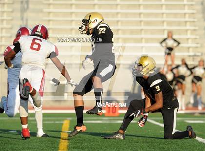 Thumbnail 3 in Santee vs. Fremont (CIF LACS D3 Final) photogallery.