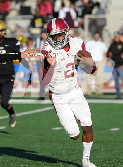 Thumbnail 1 in Santee vs. Fremont (CIF LACS D3 Final) photogallery.