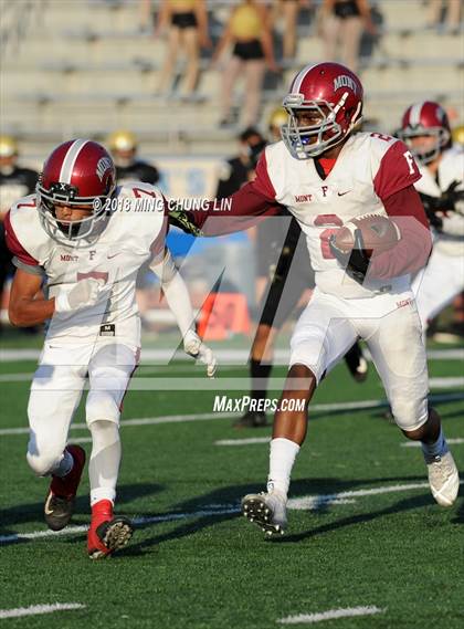 Thumbnail 2 in Santee vs. Fremont (CIF LACS D3 Final) photogallery.