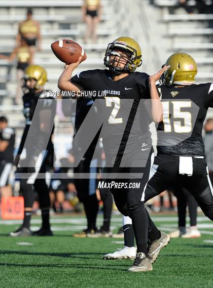 Thumbnail 1 in Santee vs. Fremont (CIF LACS D3 Final) photogallery.