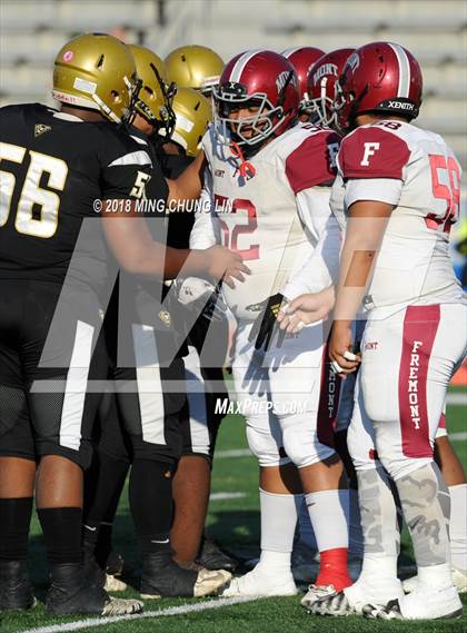 Thumbnail 1 in Santee vs. Fremont (CIF LACS D3 Final) photogallery.