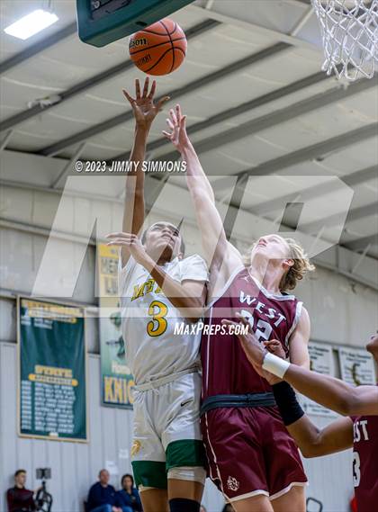 Thumbnail 3 in Belleville West @ Metro-East Lutheran photogallery.