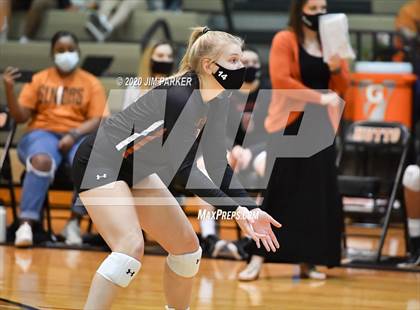 Thumbnail 2 in Vandegrift @ Hutto photogallery.