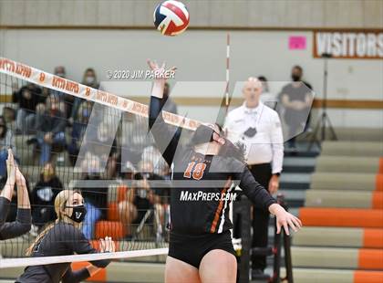Thumbnail 3 in Vandegrift @ Hutto photogallery.