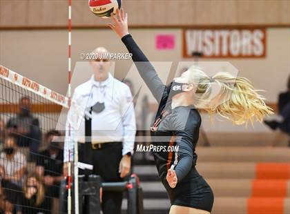 Thumbnail 2 in Vandegrift @ Hutto photogallery.