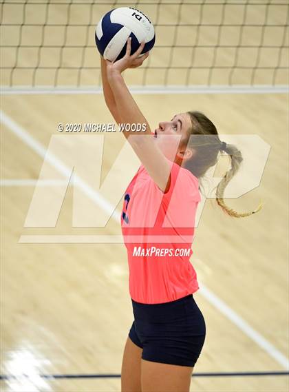 Thumbnail 1 in Rogers @ Har-Ber photogallery.