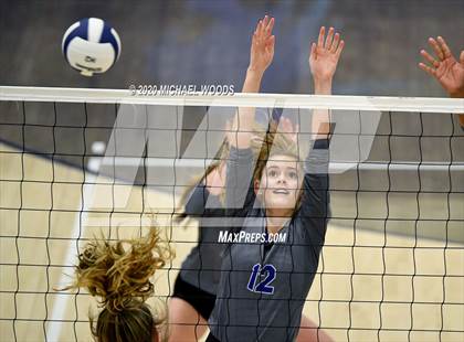 Thumbnail 2 in Rogers @ Har-Ber photogallery.