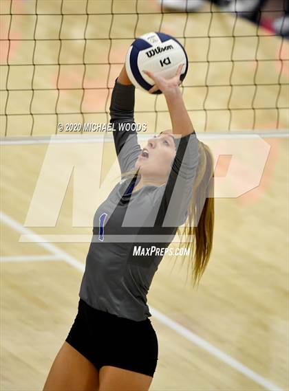 Thumbnail 1 in Rogers @ Har-Ber photogallery.