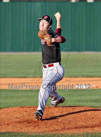 Thumbnail 2 in Maryville vs Morristown-Hamblen West (Daily Times Classic) photogallery.