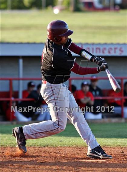 Thumbnail 2 in Maryville vs Morristown-Hamblen West (Daily Times Classic) photogallery.