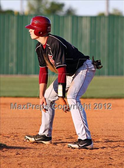 Thumbnail 3 in Maryville vs Morristown-Hamblen West (Daily Times Classic) photogallery.