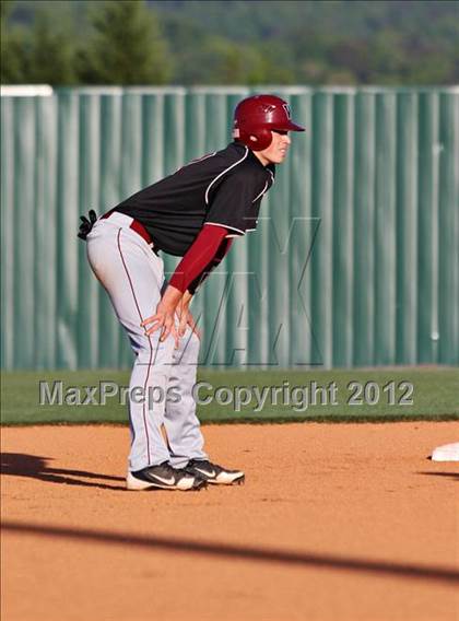 Thumbnail 1 in Maryville vs Morristown-Hamblen West (Daily Times Classic) photogallery.