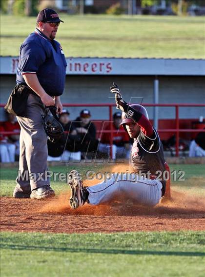 Thumbnail 2 in Maryville vs Morristown-Hamblen West (Daily Times Classic) photogallery.