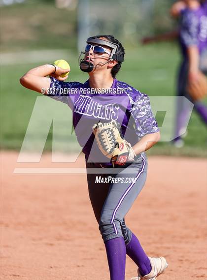 Thumbnail 2 in Arvada West vs Windsor (Broomfield 4A-5A Challenge) photogallery.