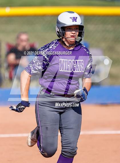 Thumbnail 2 in Arvada West vs Windsor (Broomfield 4A-5A Challenge) photogallery.