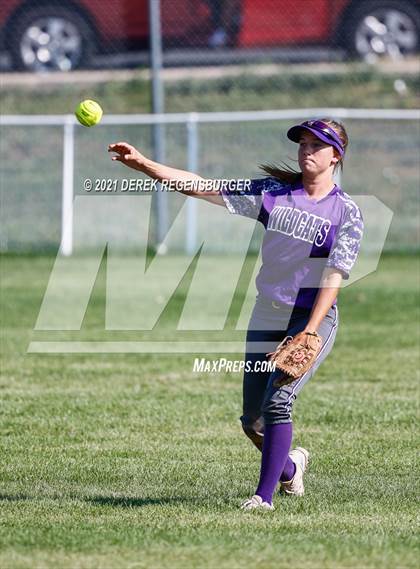 Thumbnail 1 in Arvada West vs Windsor (Broomfield 4A-5A Challenge) photogallery.